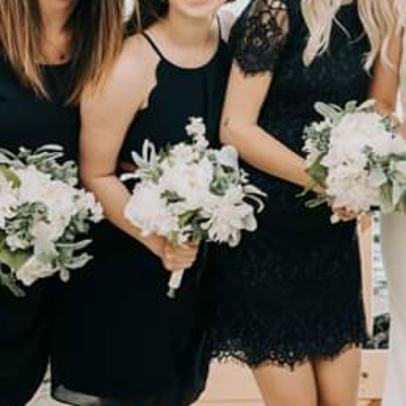 Bridesmaids bouquets - Picture 2 of 4